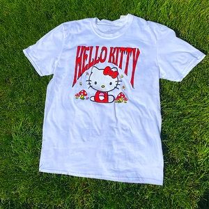 🍄Sanrio Hello Kitty T-Shirt 🍄
